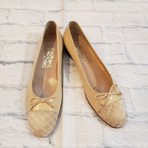 Salvatore Ferragamo Tan Leather & Suede Quilted Flats Women’s Size 8 2A - Picture 1 of 12